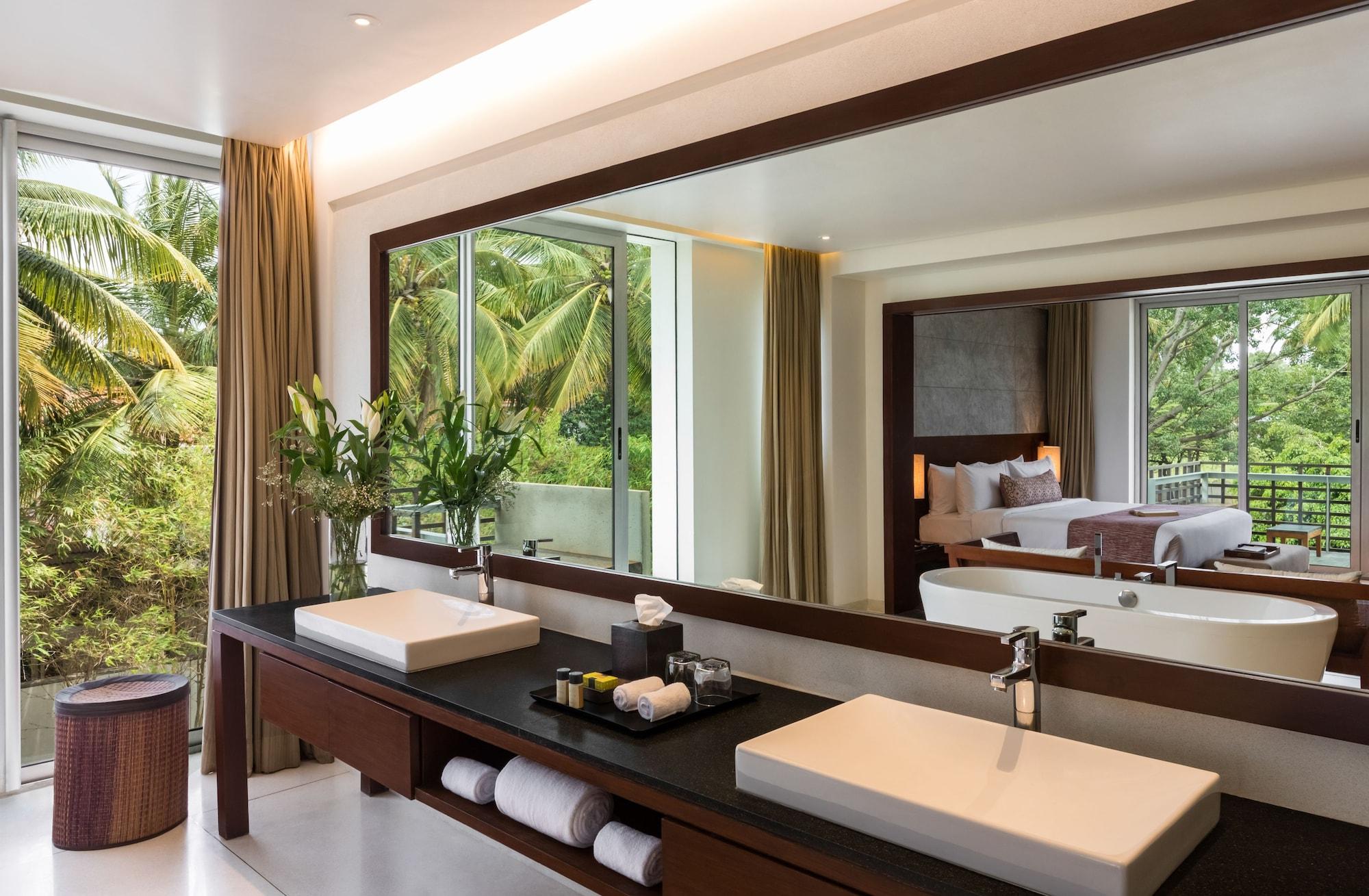 Holiday Inn & Suites Bengaluru Whitefield Екстериор снимка